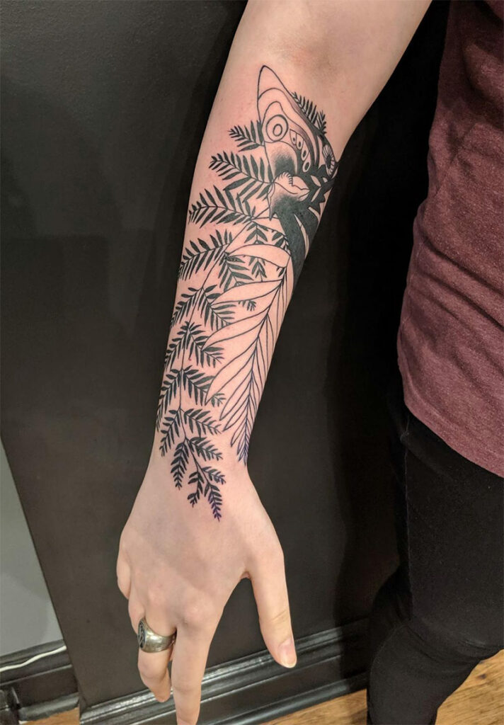 Le tatouage d'Ellie dans The Last of Us Woman Tattoo